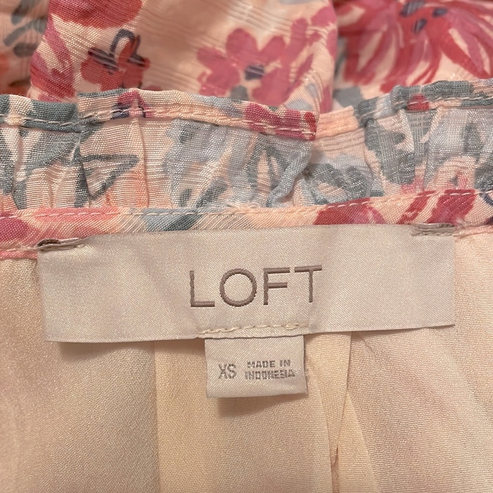 LOFT Floral Dress - Picture 4 of 5